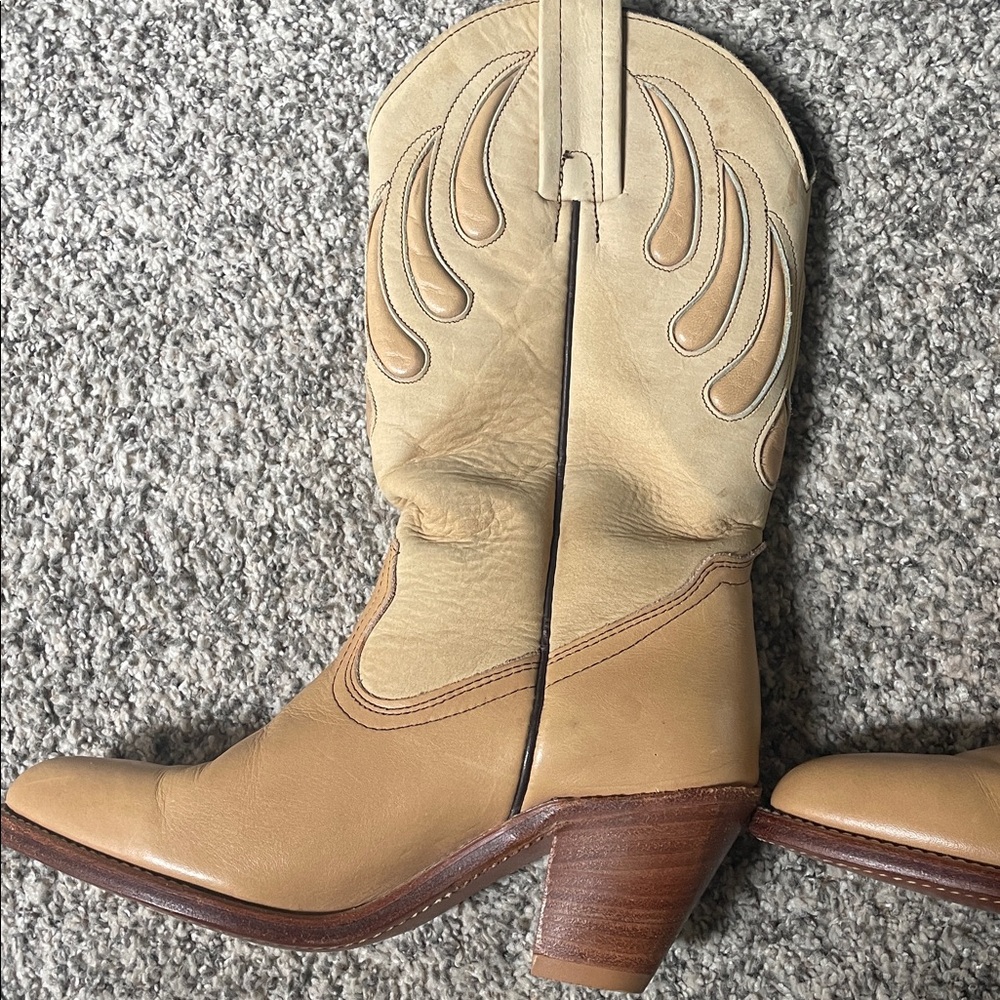 Vintage Frye Boots - Picture 5 of 13